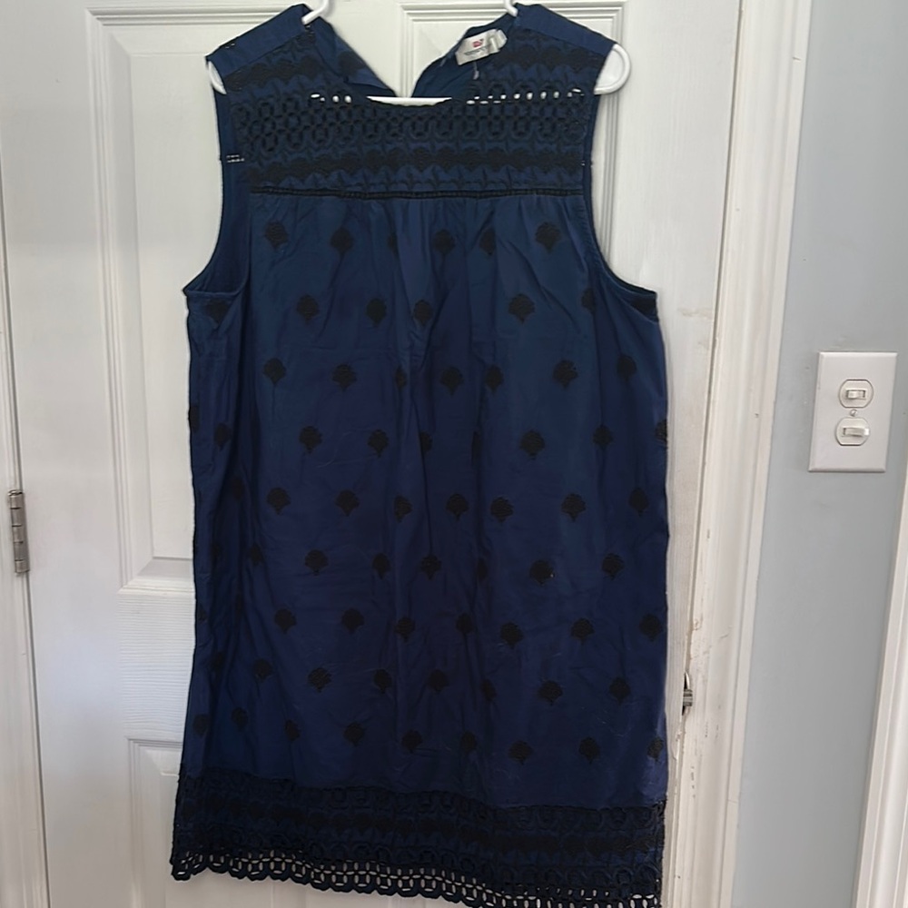Vineyard Vines Navy Dress with Black Detailing